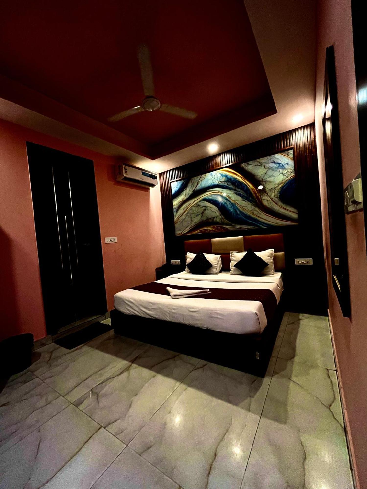 Jupiter Plaza Delhi Airport Hotel New Delhi Ngoại thất bức ảnh