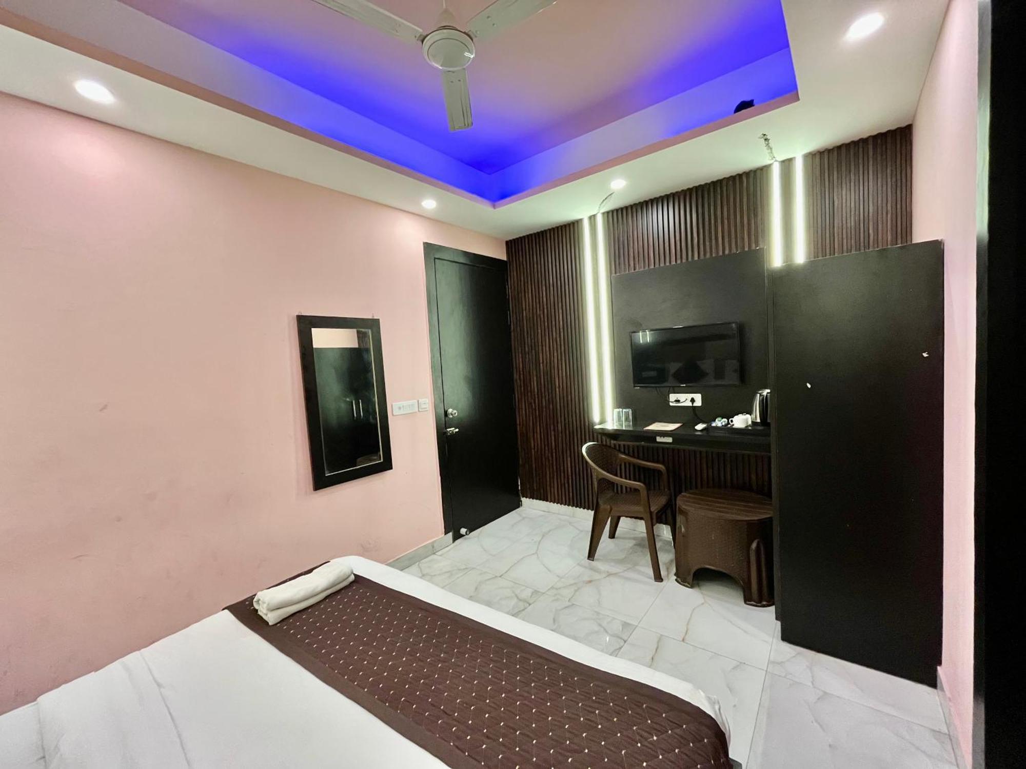 Jupiter Plaza Delhi Airport Hotel New Delhi Ngoại thất bức ảnh