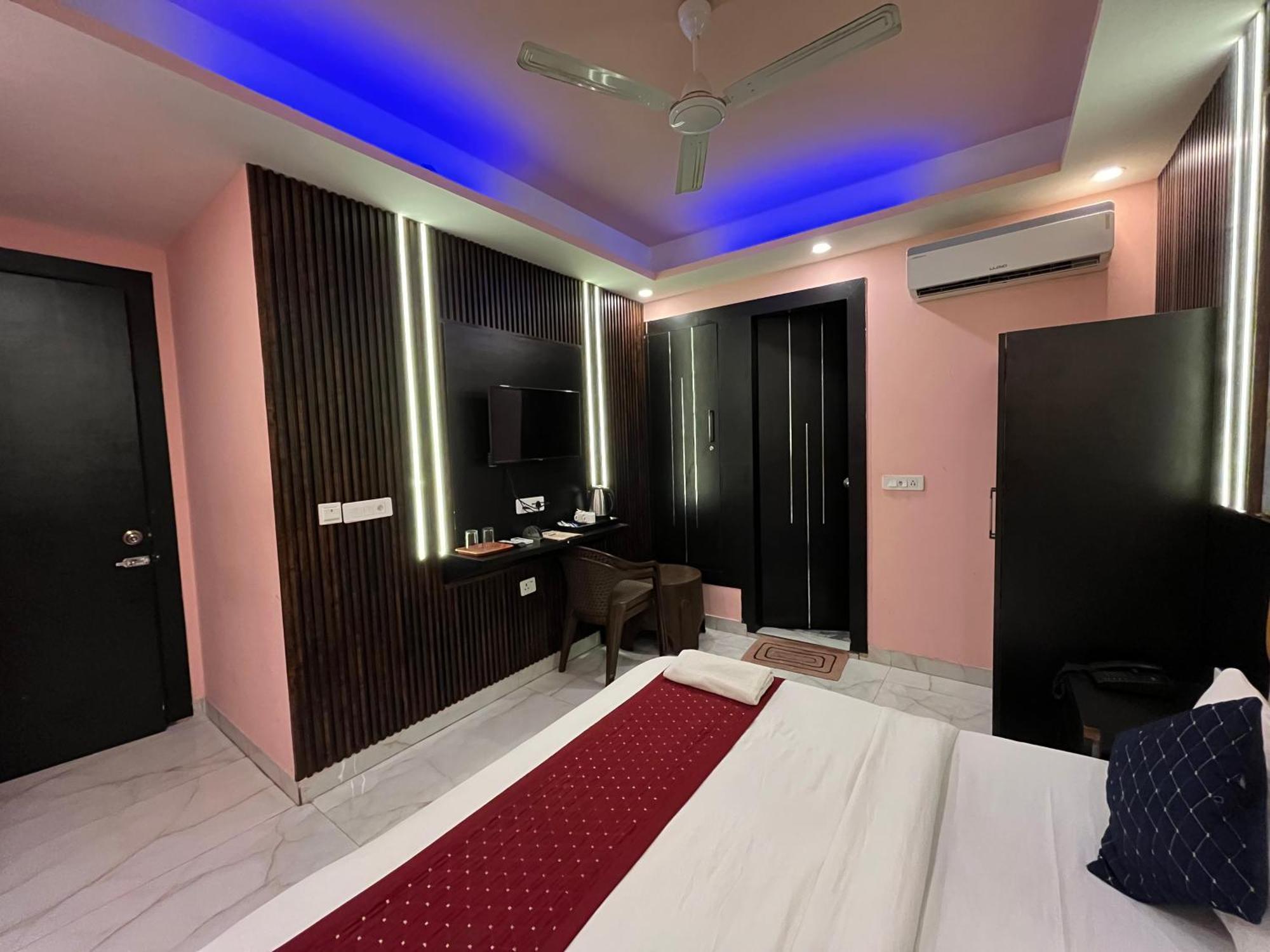 Jupiter Plaza Delhi Airport Hotel New Delhi Ngoại thất bức ảnh